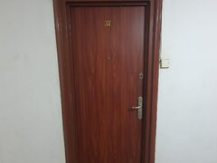 Berceni, Huedin, Straja